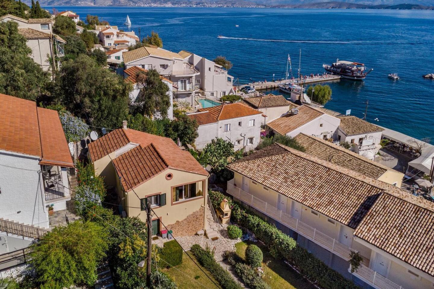 Villa Edem Kassiopi Bagian luar foto